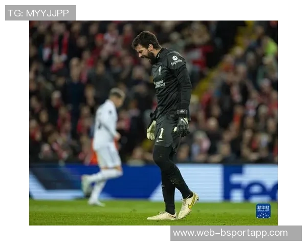 莫伦特斯谈维尼修斯与门将碰撞事件强调偶然性并分享个人经历