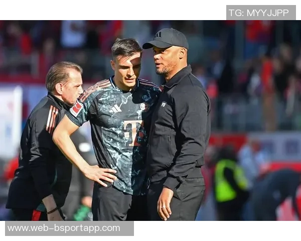 法尔克透露拜仁续约于帕梅卡诺签字费不会达到戴维斯水平